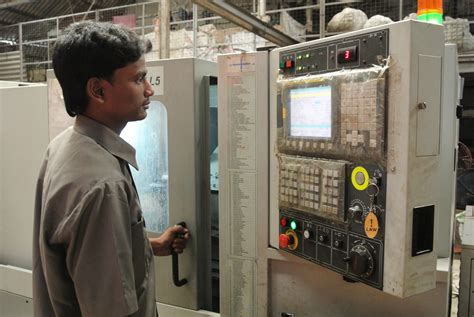 cnc machine course in india|cnc machine price in India.